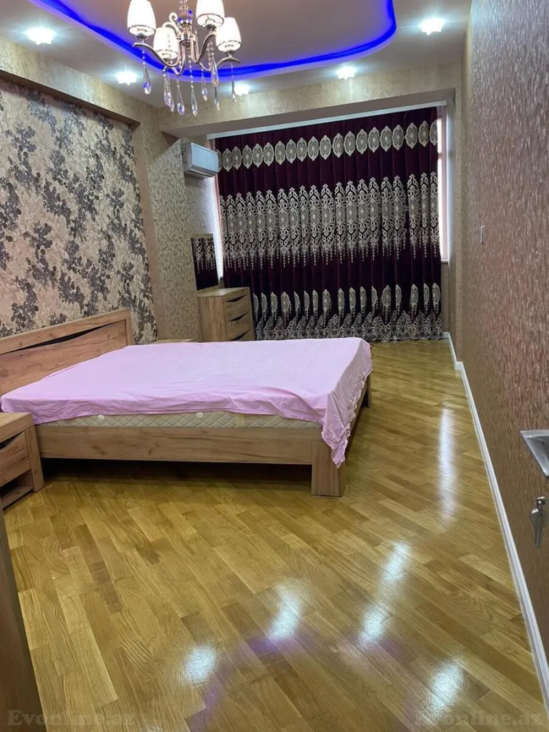 Kirayə verilir 3 otaqlı Mənzil Yeni tikili 135 m² İnşaatçılar m. - şəkil 6