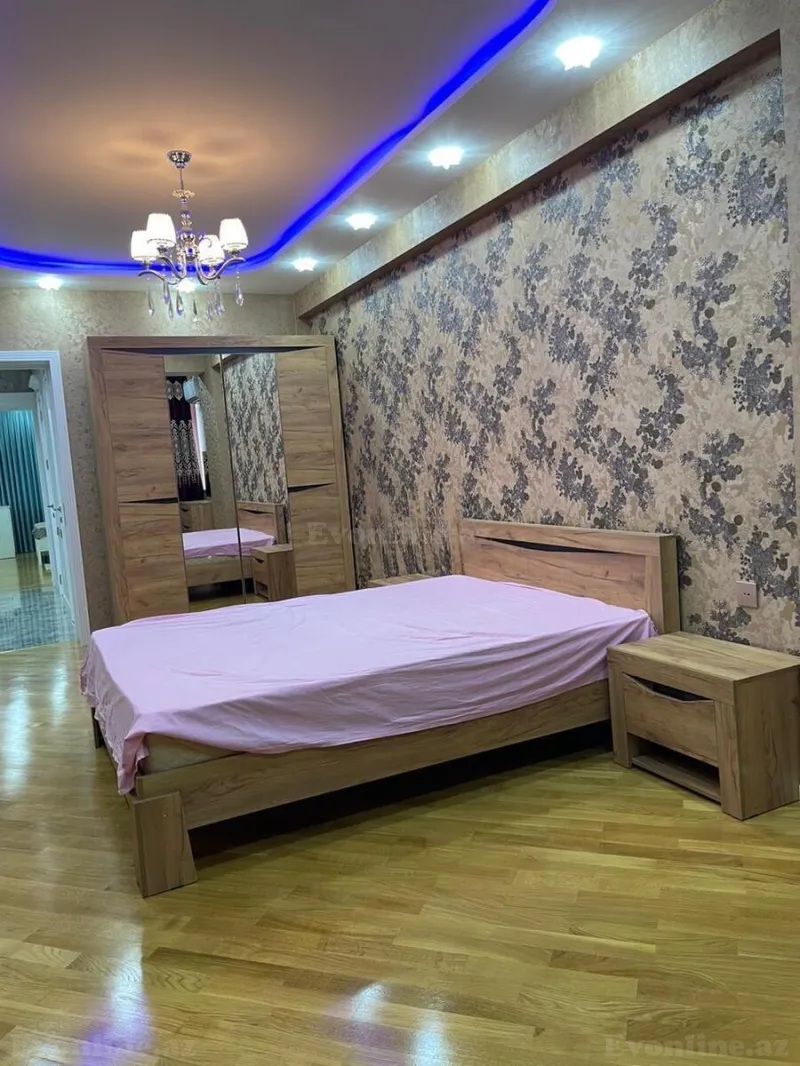 Kirayə verilir 3 otaqlı Mənzil Yeni tikili 135 m² İnşaatçılar m. - şəkil 7