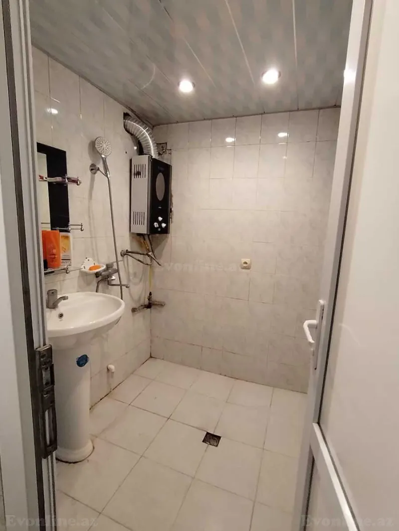 Kirayə verilir 2 otaqlı Mənzil Köhnə tikili 55 m² 20 Yanvar m. - şəkil 10