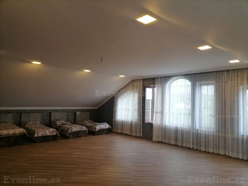 Kirayə verilir 5 otaqlı Həyət evi 300 m² Quba - şəkil 9