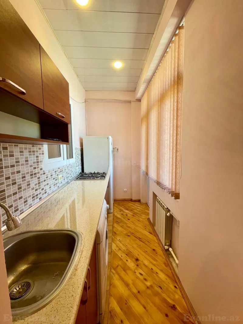 Kirayə verilir 2 otaqlı Mənzil Yeni tikili 50 m² İnşaatçılar m. - şəkil 10