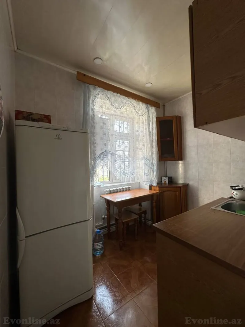 Kirayə verilir 2 otaqlı Mənzil Köhnə tikili 75 m² Nəriman Nərimanov m. - şəkil 4