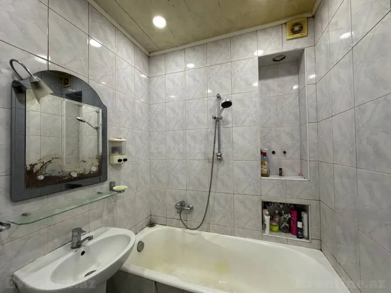 Kirayə verilir 2 otaqlı Mənzil Köhnə tikili 75 m² Nəriman Nərimanov m. - şəkil 11