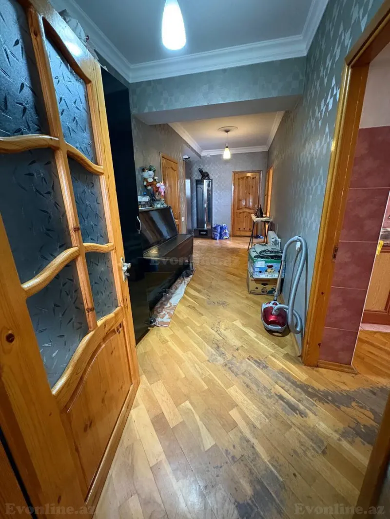 Kirayə verilir 3 otaqlı Mənzil Köhnə tikili 100 m² Nərimanov r. - şəkil 4