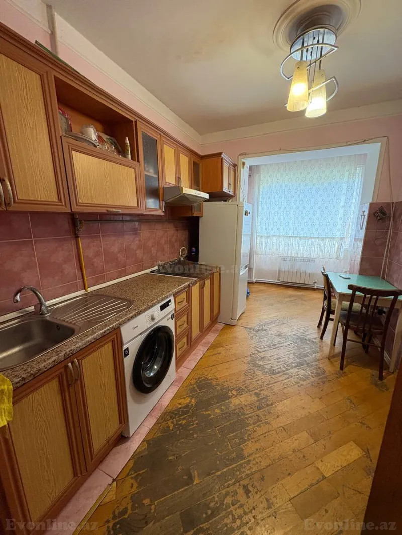 Kirayə verilir 3 otaqlı Mənzil Köhnə tikili 100 m² Nərimanov r. - şəkil 13
