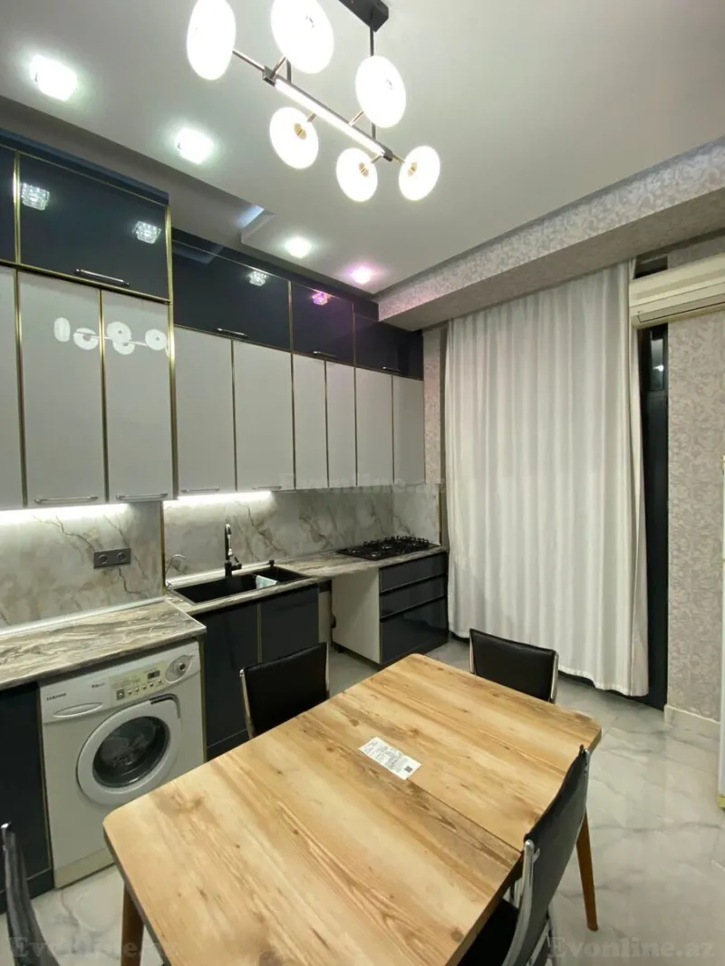3 otaqlı Mənzil 85 m² Nəriman Nərimanov m. Kirayə verilir