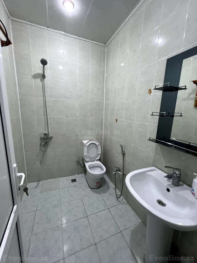 Kirayə verilir 1 otaqlı Mənzil Yeni tikili 35 m² Inşaatçılar pr. - şəkil 9
