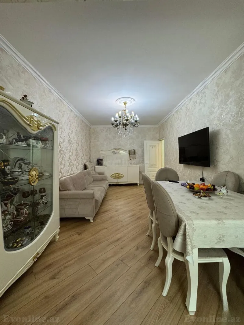 3 otaqlı Mənzil 85 m² 9-cu mikrorayon Satılır
