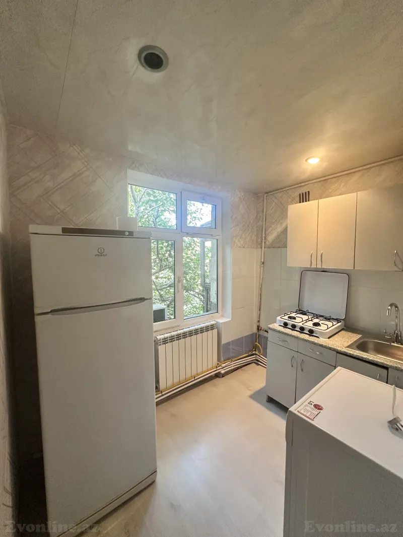 Kirayə verilir 1 otaqlı Mənzil Köhnə tikili 35 m² Montin - şəkil 4