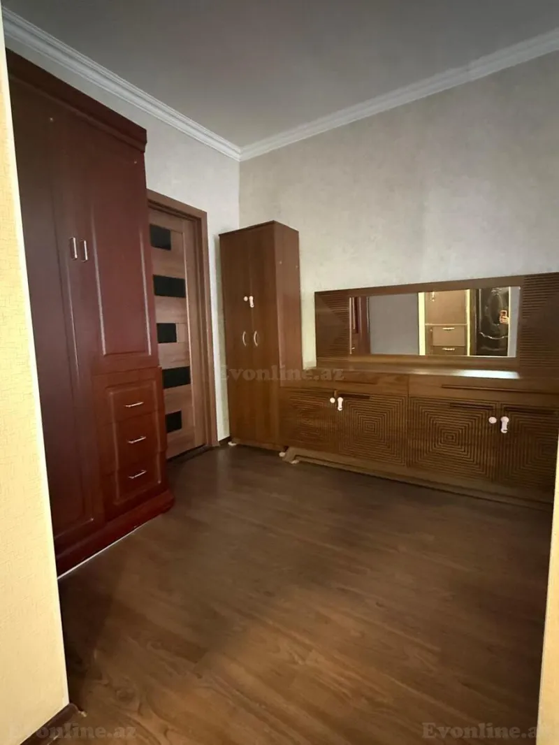 Kirayə verilir 4 otaqlı Mənzil Köhnə tikili 120 m² 28 May m. - şəkil 5