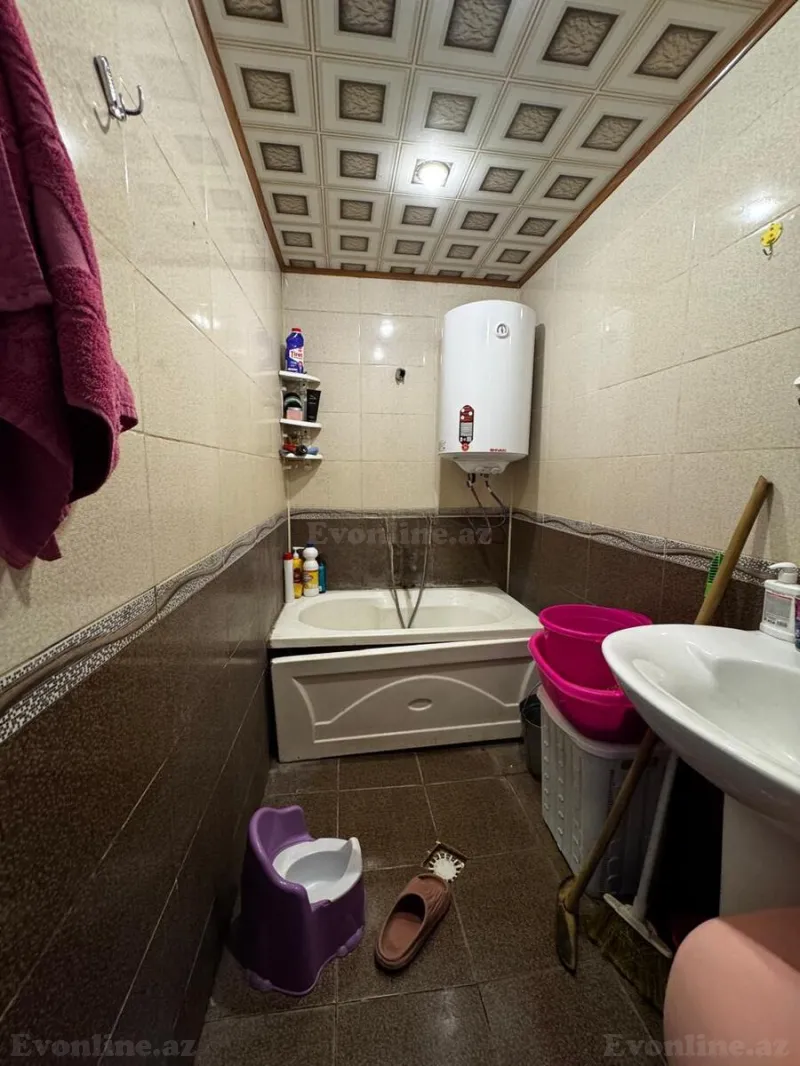 Satılır 2 otaqlı Mənzil Köhnə tikili 65 m² 20 Yanvar m. - şəkil 15