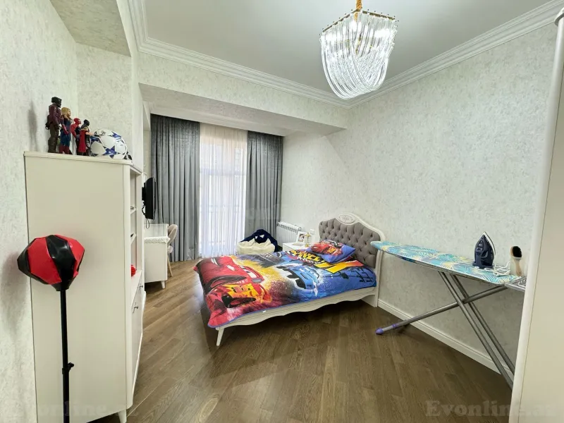 Kirayə verilir 4 otaqlı Mənzil Yeni tikili 240 m² Xətai r. - şəkil 11