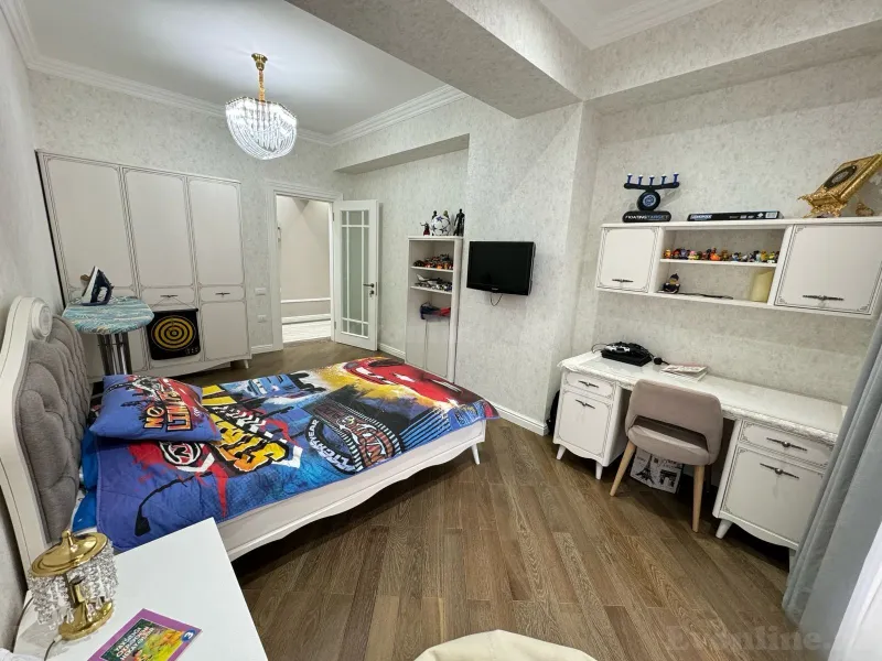 Kirayə verilir 4 otaqlı Mənzil Yeni tikili 240 m² Xətai r. - şəkil 13