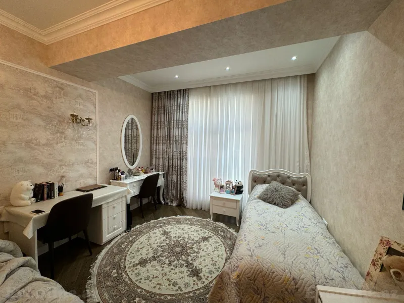Kirayə verilir 4 otaqlı Mənzil Yeni tikili 240 m² Xətai r. - şəkil 15