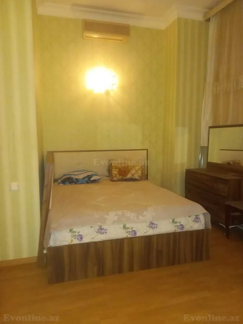 Kirayə verilir 3 otaqlı Mənzil Köhnə tikili 80 m² Sahil m. - şəkil 19