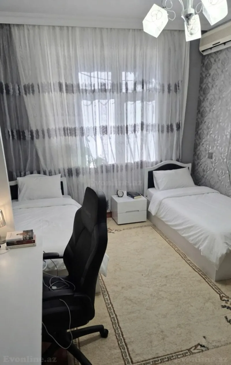Satılır 4 otaqlı Mənzil Köhnə tikili 100 m² Həzi Aslanov m. - şəkil 3