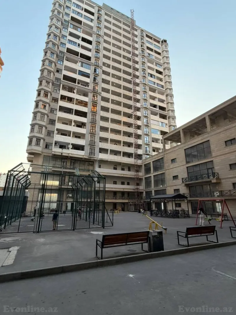 Satılır 4 otaqlı Mənzil Yeni tikili 157 m² Xətai r. - şəkil 2