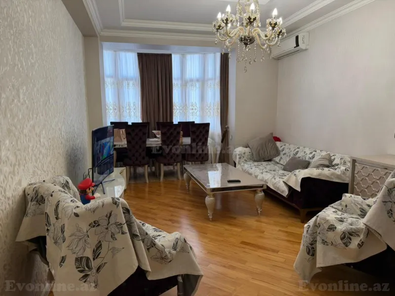 2 otaqlı Mənzil 83 m² İnşaatçılar m. Satılır