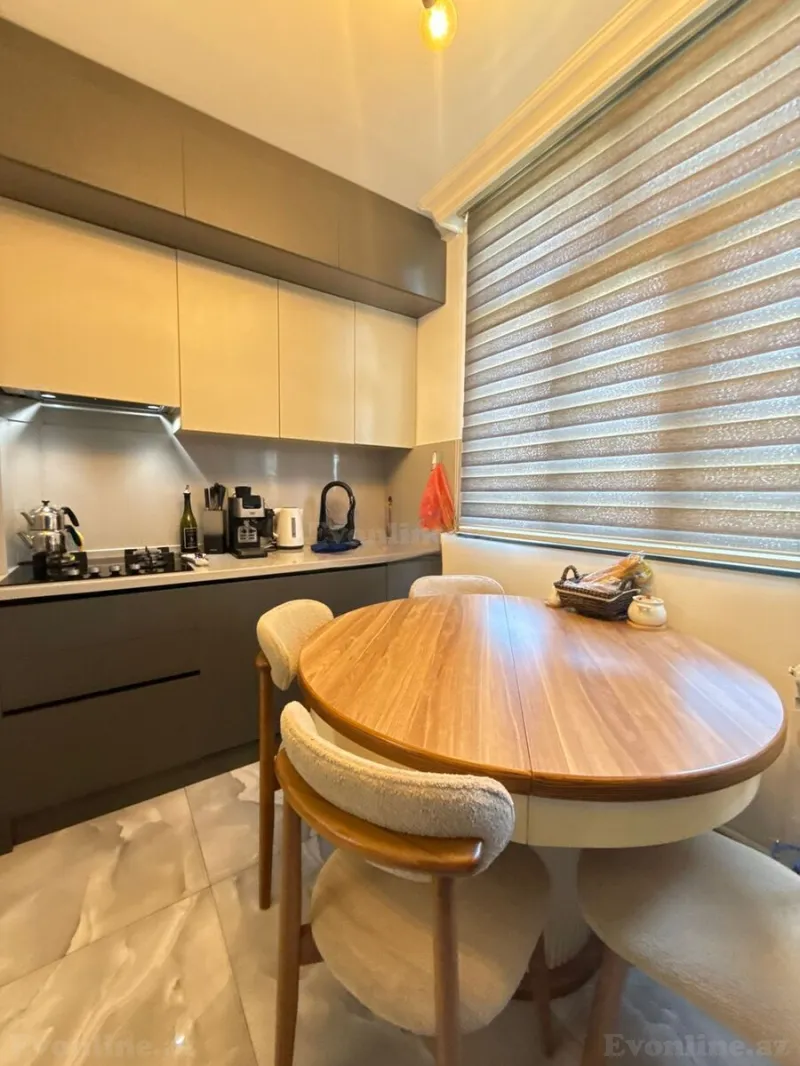 Satılır 2 otaqlı Mənzil Köhnə tikili 65 m² Yeni Yasamal - şəkil 4