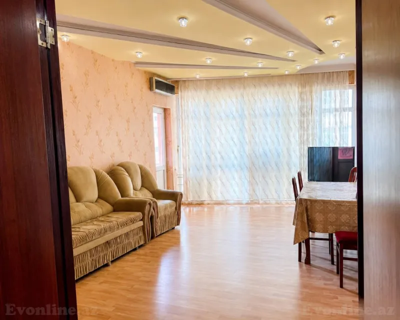 2 otaqlı Mənzil 95 m² Xətai r. Satılır
