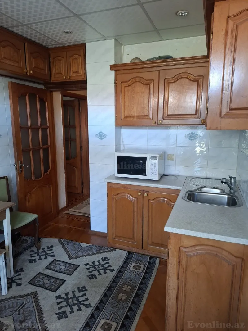 Kirayə verilir 3 otaqlı Mənzil Köhnə tikili 100 m² Nərimanov r. - şəkil 5