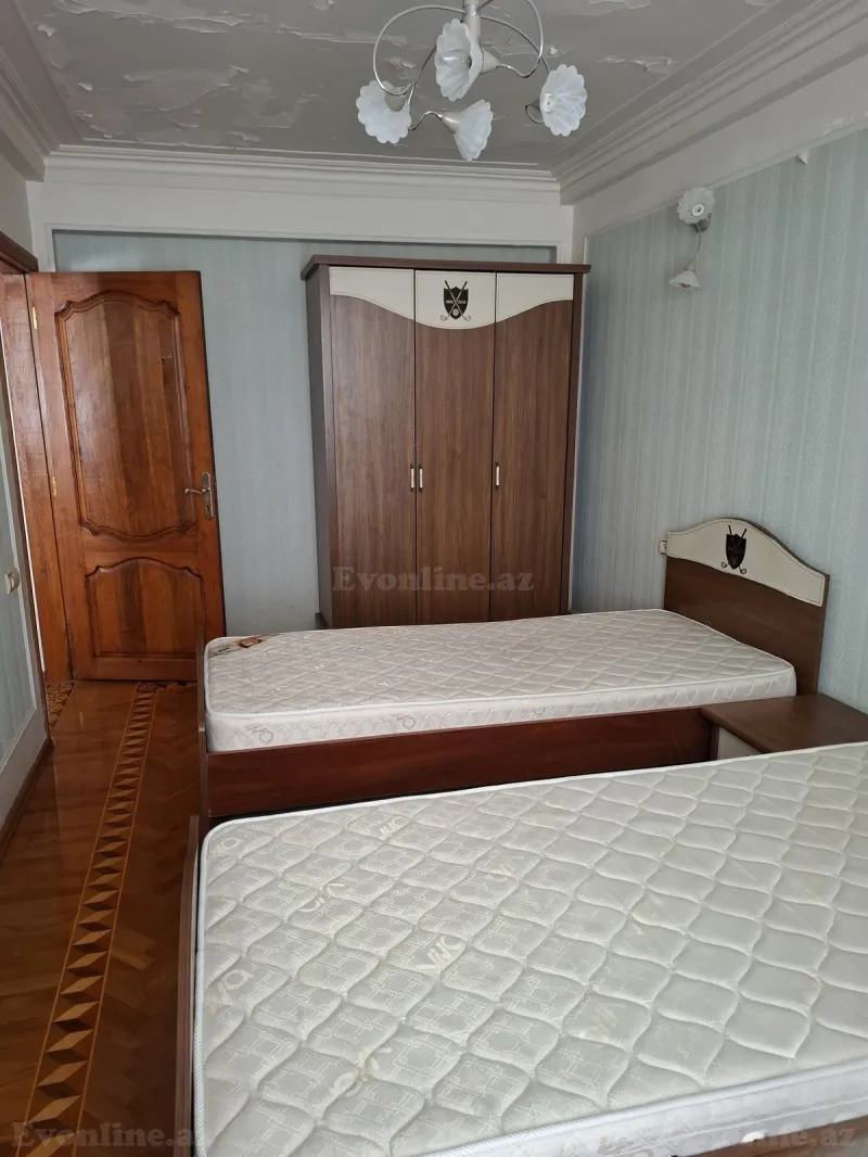 Kirayə verilir 3 otaqlı Mənzil Köhnə tikili 100 m² Nərimanov r. - şəkil 11