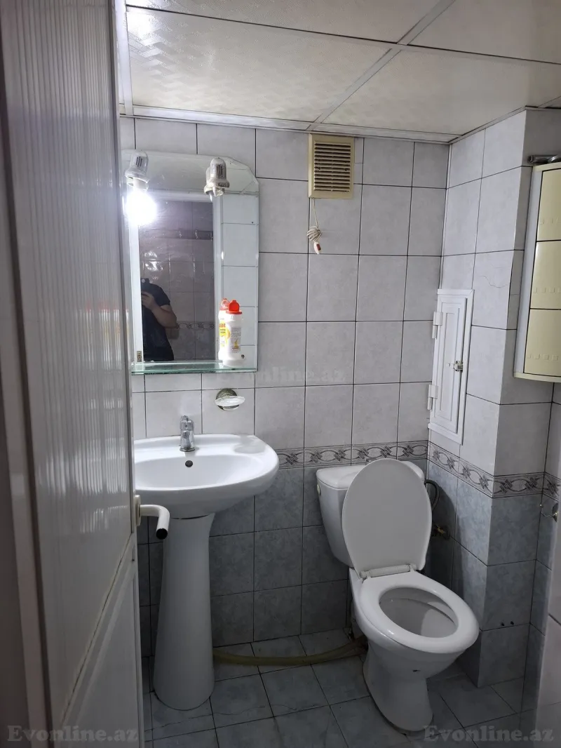 Kirayə verilir 3 otaqlı Mənzil Köhnə tikili 100 m² Nərimanov r. - şəkil 16