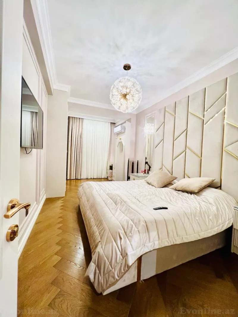 Satılır 4 otaqlı Mənzil Yeni tikili 140 m² Qara Qarayev m. - şəkil 3