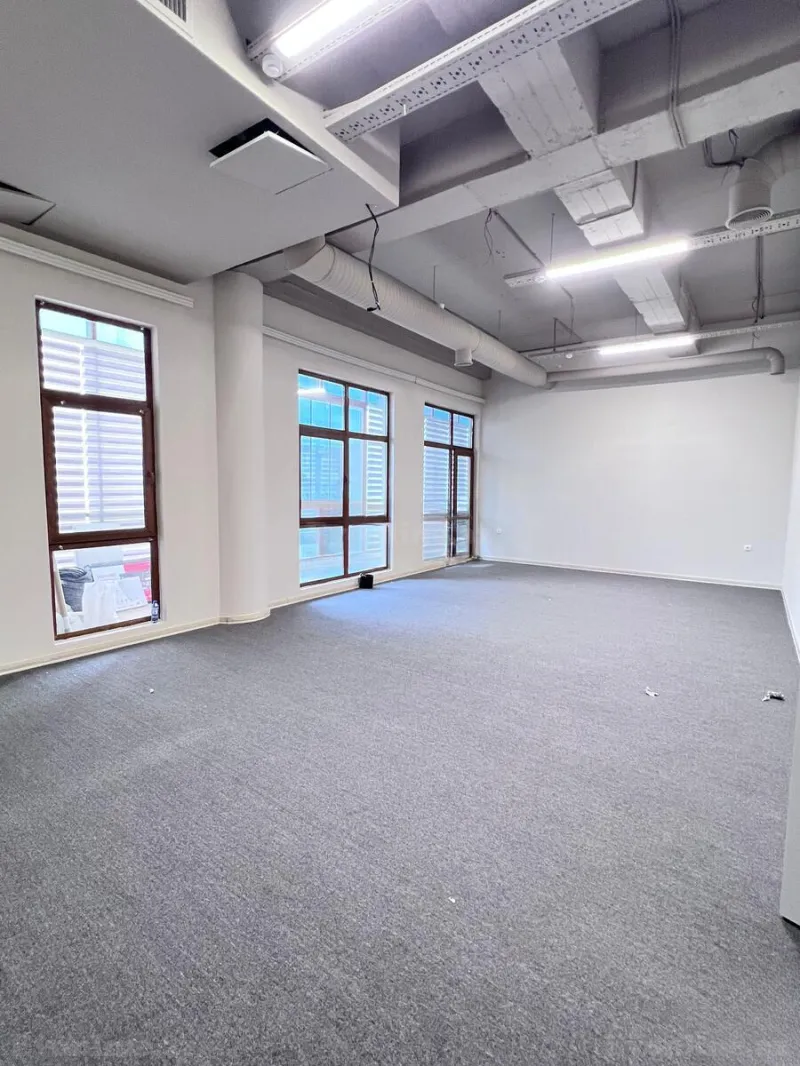 Kirayə verilir Ofis 160 m² 28 May m. - şəkil 10