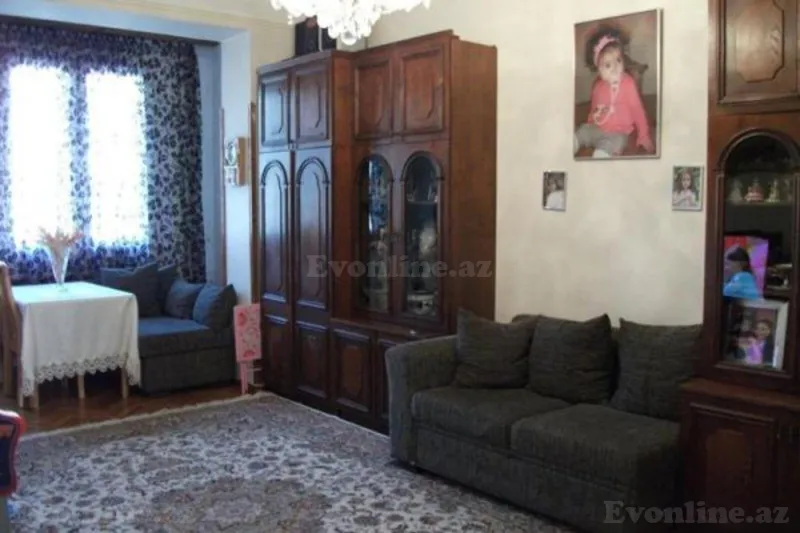 2 otaqlı Mənzil 65 m² 28 May m. Kirayə verilir