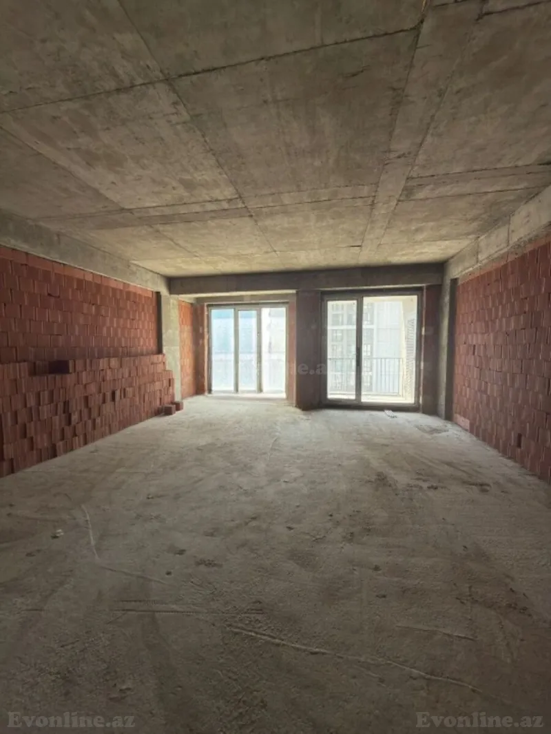 Satılır 2 otaqlı Mənzil Yeni tikili 80 m² Koroğlu m. - şəkil 4