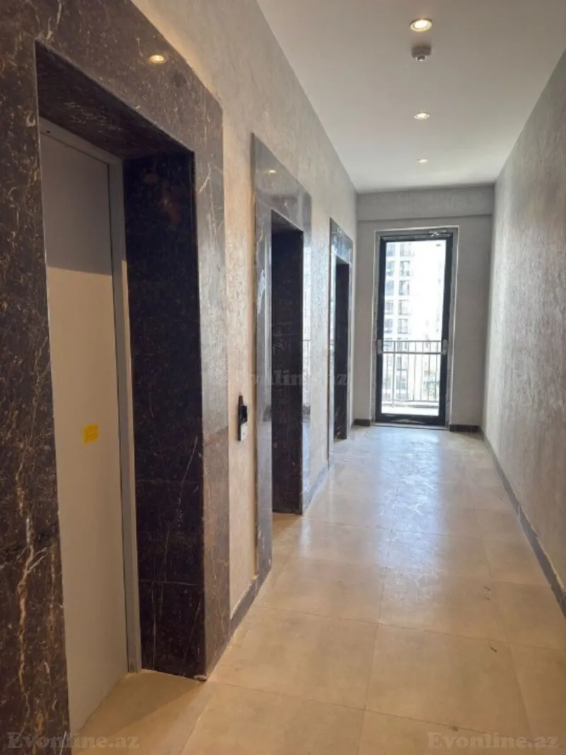 Satılır 2 otaqlı Mənzil Yeni tikili 80 m² Koroğlu m. - şəkil 6