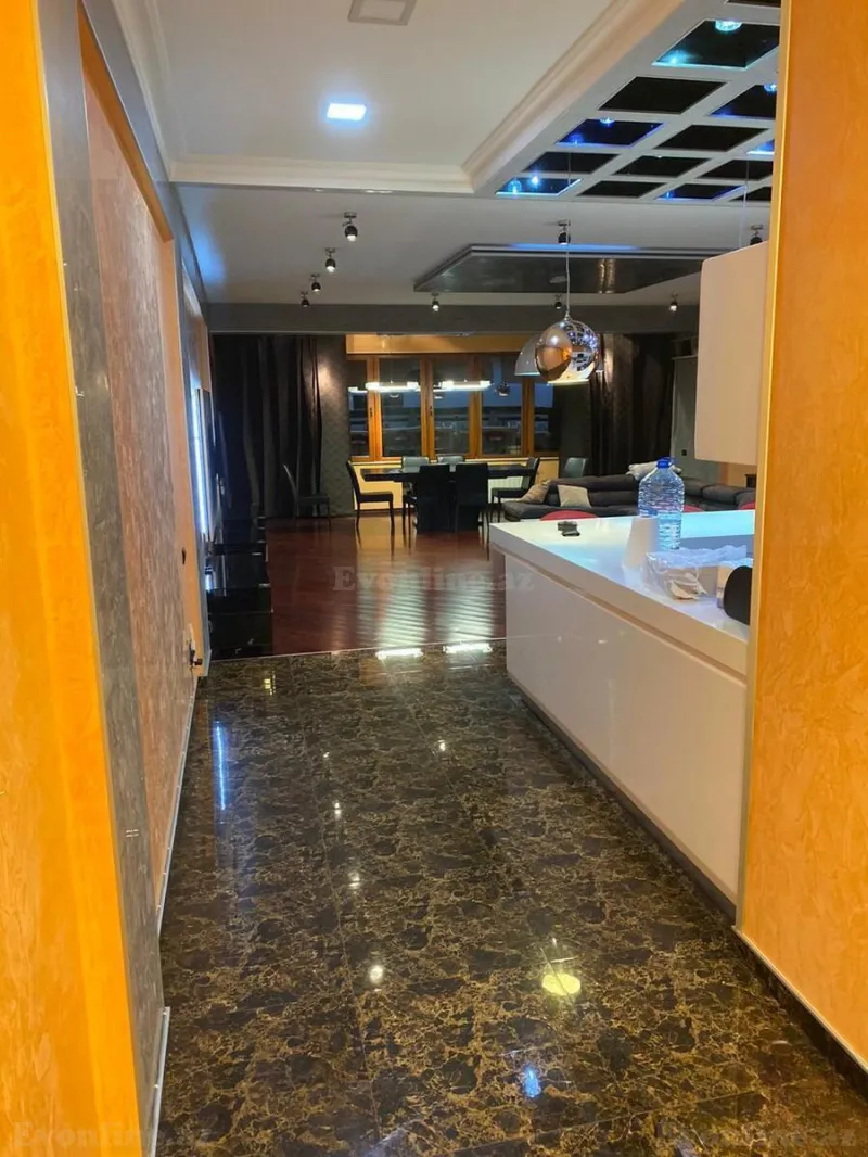 Kirayə verilir 4 otaqlı Mənzil Yeni tikili 250 m² Xətai r. - şəkil 3