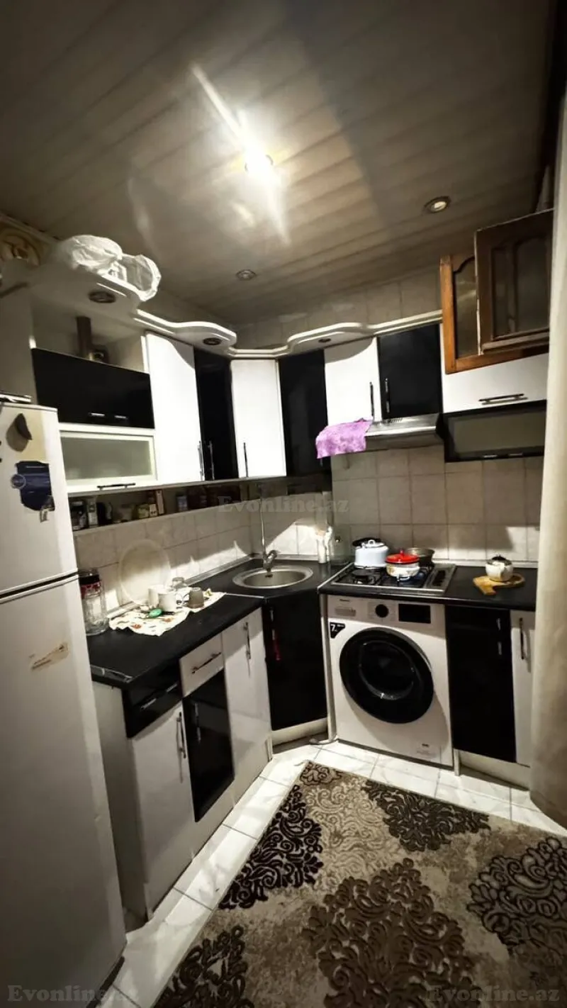 Kirayə verilir 2 otaqlı Mənzil Köhnə tikili 65 m² Memar Əcəmi m. - şəkil 4