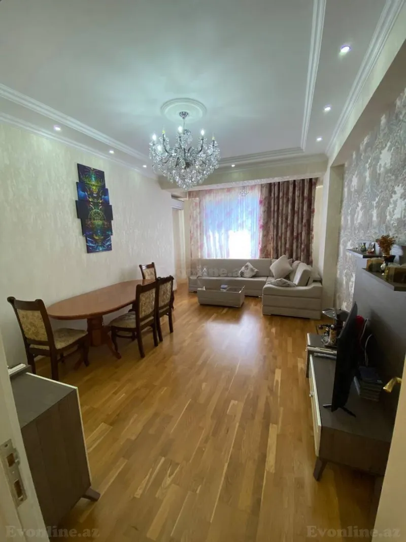 3 otaqlı Mənzil 140 m² Azadlıq prospekti m. Kirayə verilir