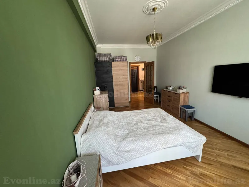 Satılır 3 otaqlı Mənzil Yeni tikili 175 m² Elmlər Akademiyası m. - şəkil 6