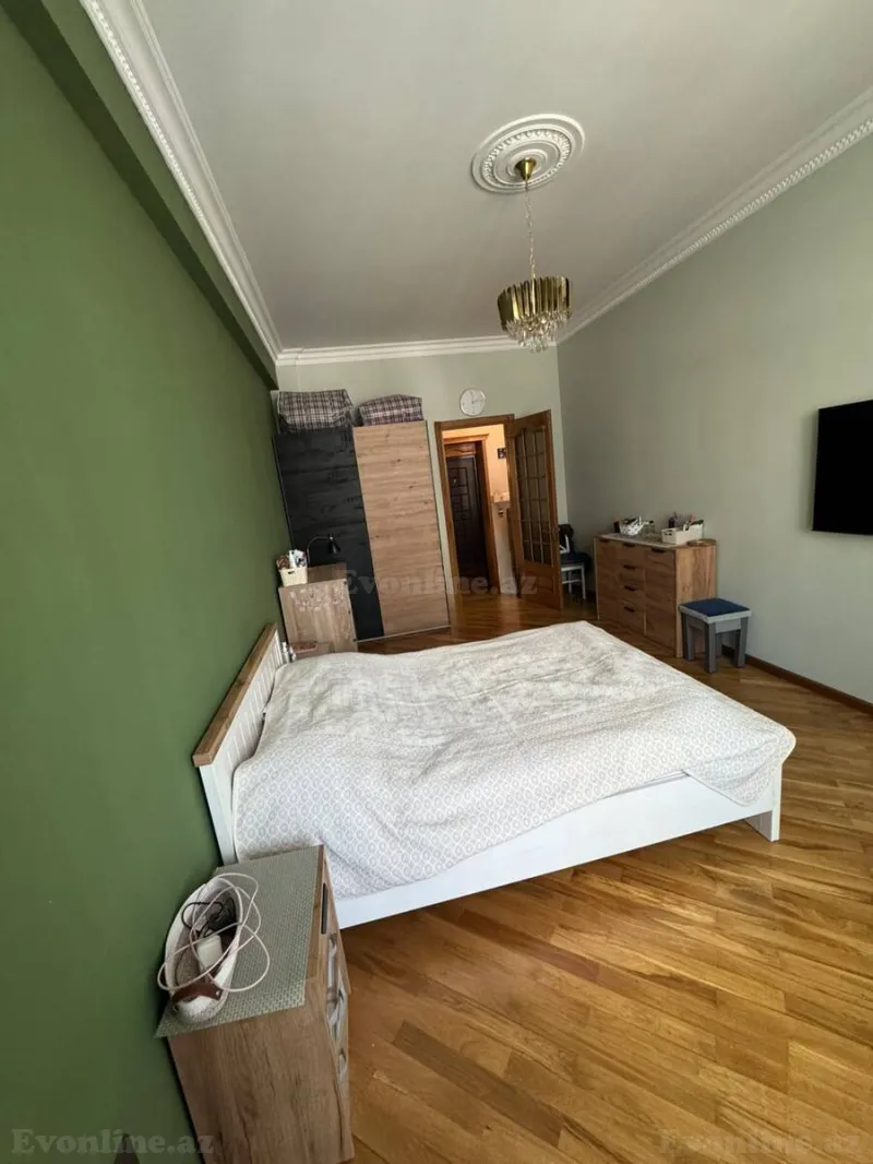 Satılır 3 otaqlı Mənzil Yeni tikili 175 m² Elmlər Akademiyası m. - şəkil 7