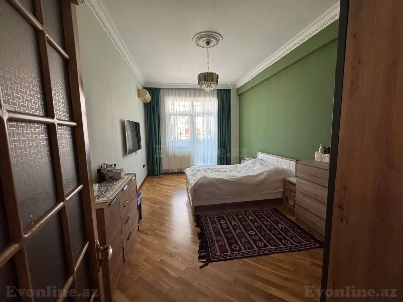 Satılır 3 otaqlı Mənzil Yeni tikili 175 m² Elmlər Akademiyası m. - şəkil 8