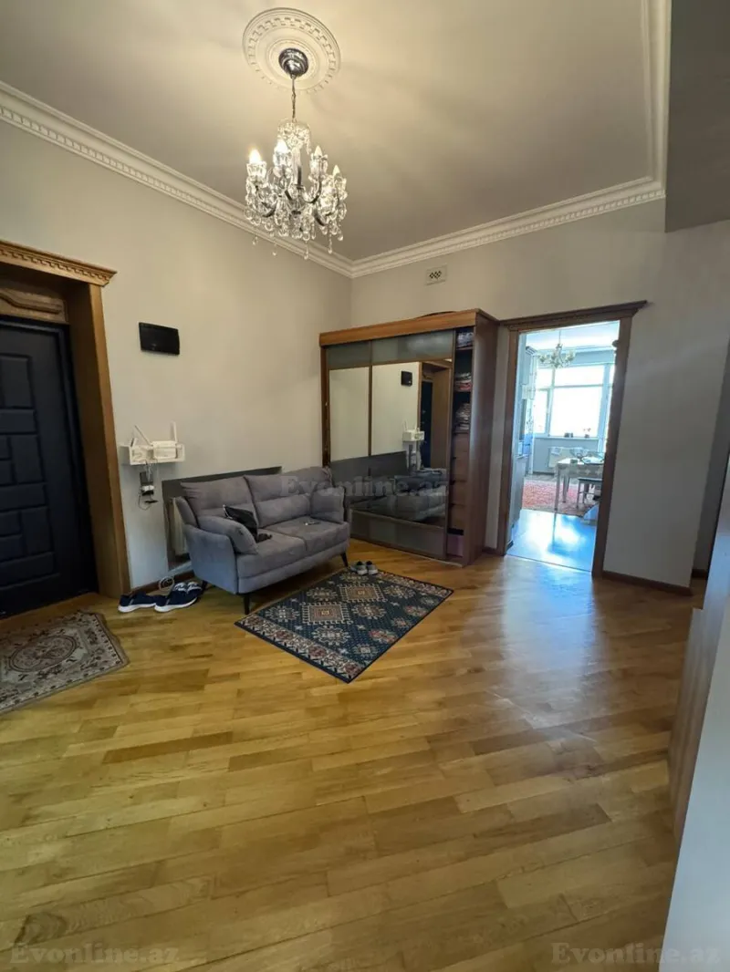 Satılır 3 otaqlı Mənzil Yeni tikili 175 m² Elmlər Akademiyası m. - şəkil 13