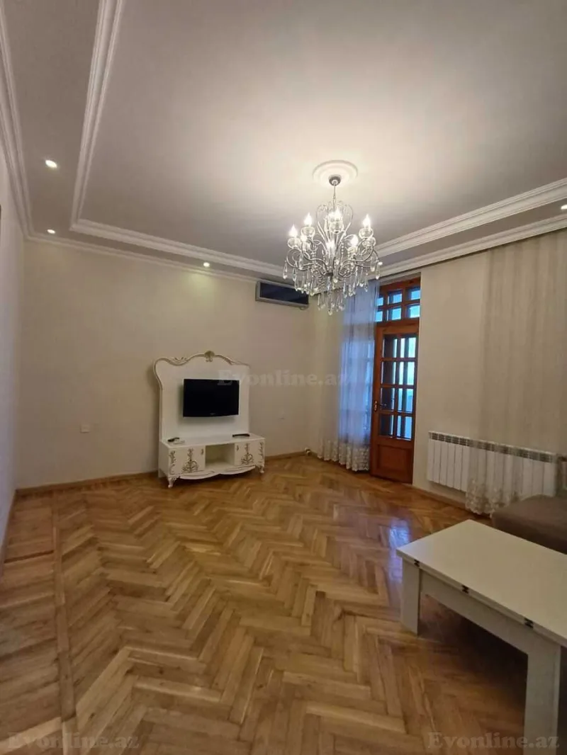 Kirayə verilir 2 otaqlı Mənzil Köhnə tikili 65 m² 28 May m. - şəkil 2
