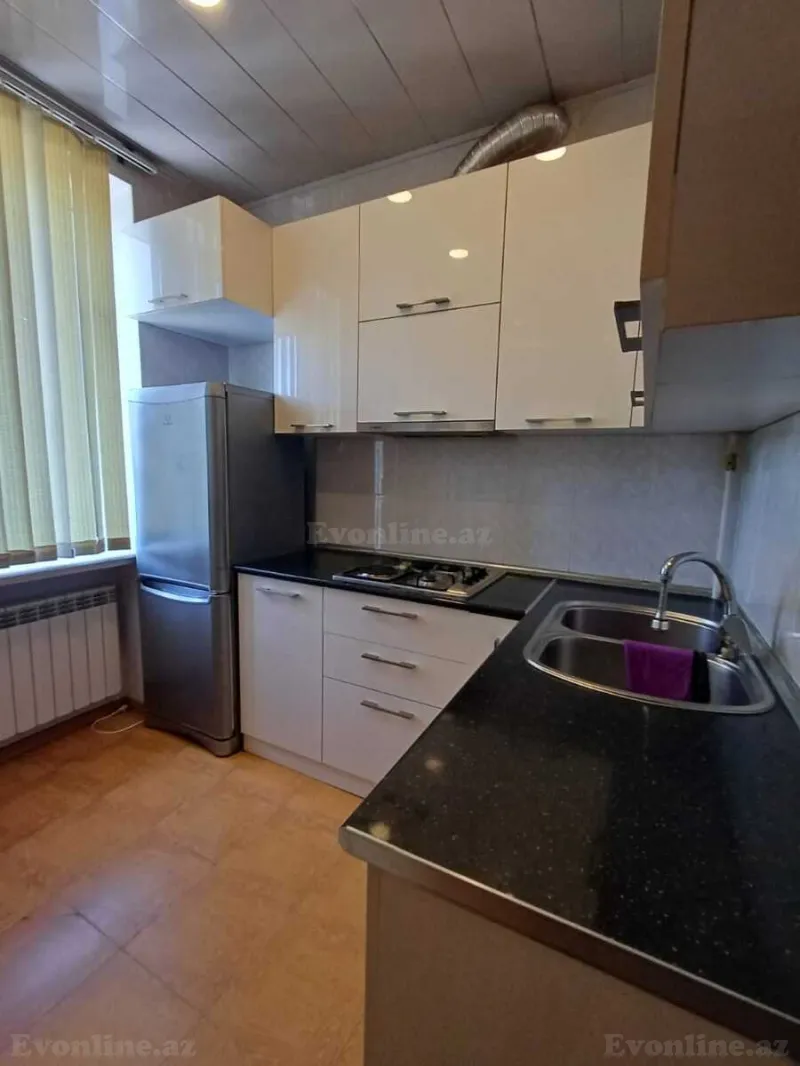 Kirayə verilir 2 otaqlı Mənzil Köhnə tikili 65 m² 28 May m. - şəkil 6
