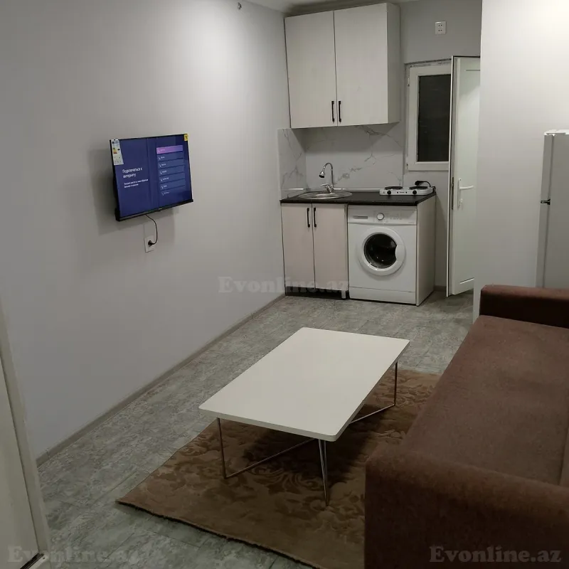 Kirayə verilir 1 otaqlı Mənzil Köhnə tikili 20 m² Elmlər Akademiyası m.
