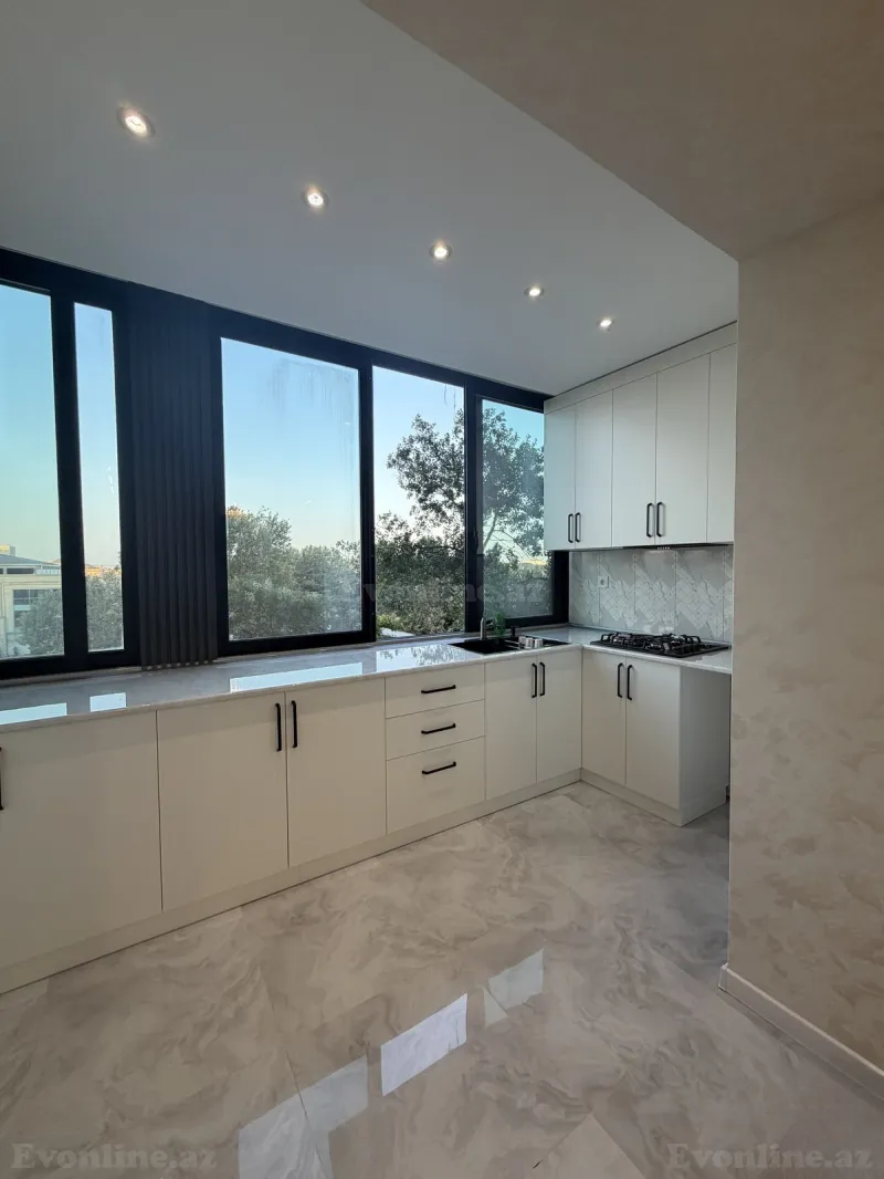 Satılır 3 otaqlı Mənzil Köhnə tikili 65 m² Gənclik m. - şəkil 4