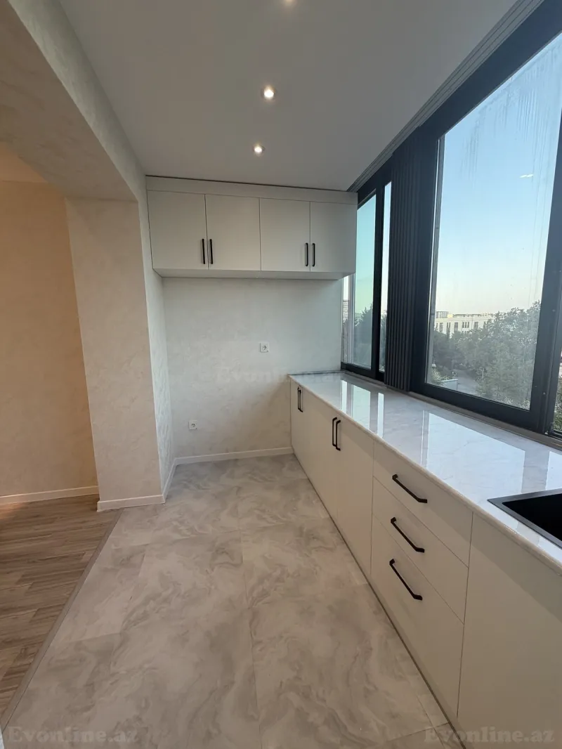 Satılır 3 otaqlı Mənzil Köhnə tikili 65 m² Gənclik m. - şəkil 6