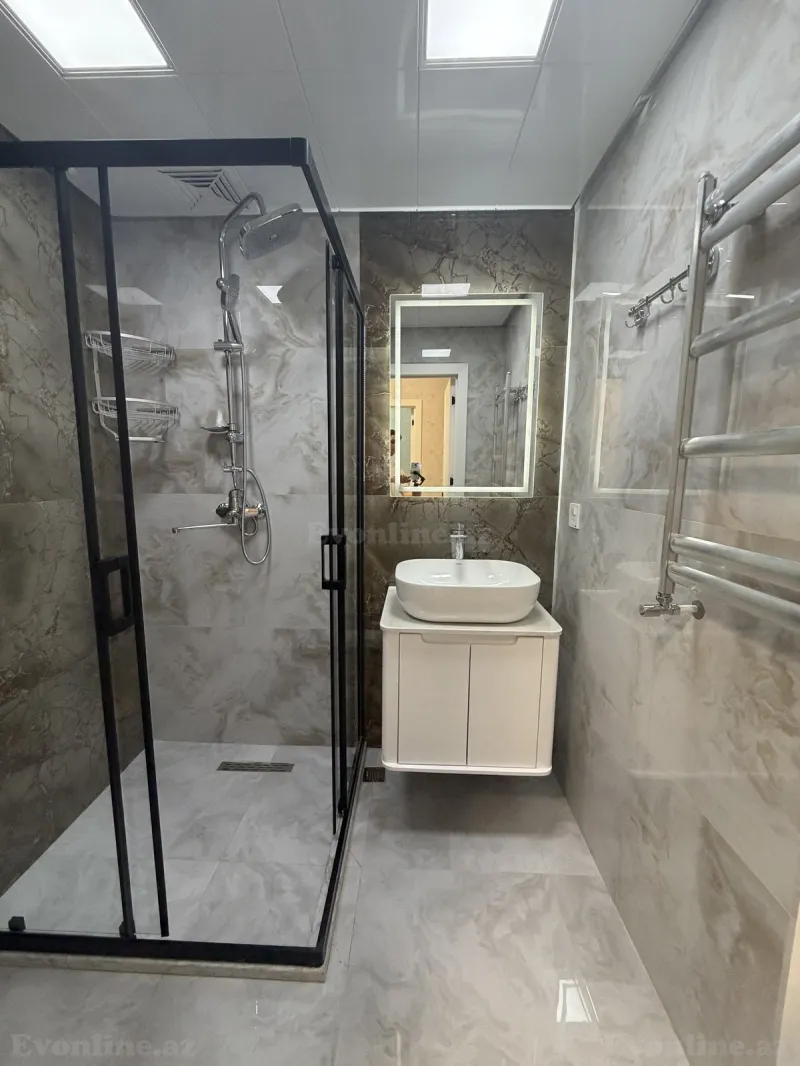 Satılır 3 otaqlı Mənzil Köhnə tikili 65 m² Gənclik m. - şəkil 22