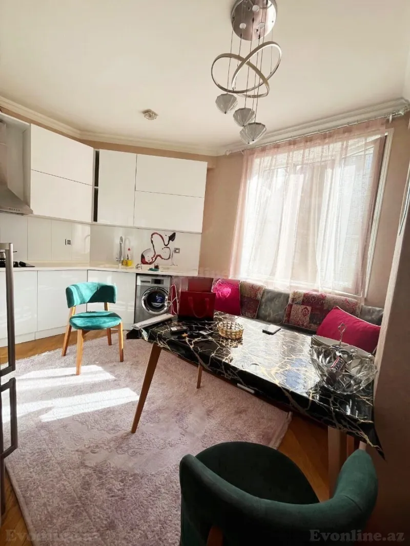 Kirayə verilir 2 otaqlı Mənzil Yeni tikili 80 m² Memar Əcəmi m. - şəkil 7