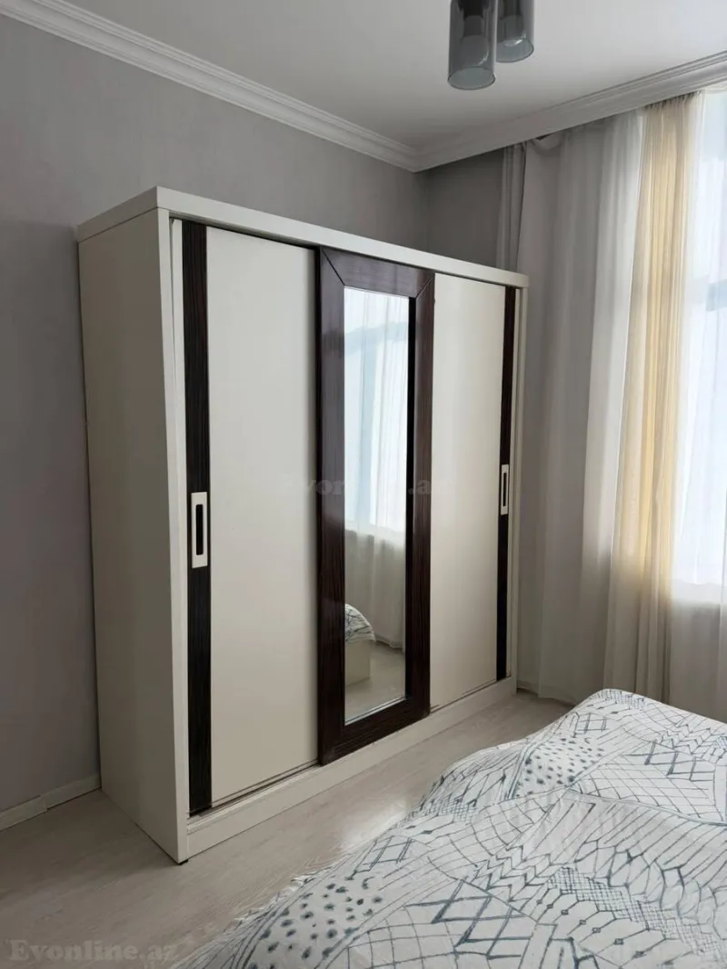 Kirayə verilir 2 otaqlı Mənzil Köhnə tikili 800 m² Nəsimi r. - şəkil 11
