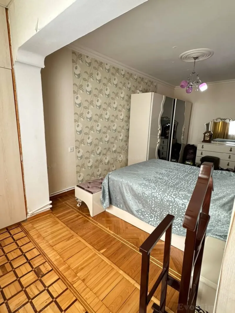 Satılır 3 otaqlı Mənzil Köhnə tikili 85 m² Azadlıq prospekti m. - şəkil 23