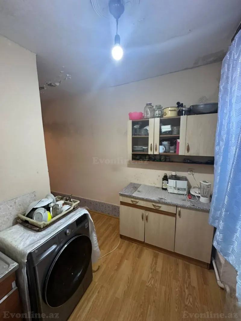 Satılır 6 otaqlı Mənzil Köhnə tikili 150 m² İnşaatçılar m. - şəkil 10