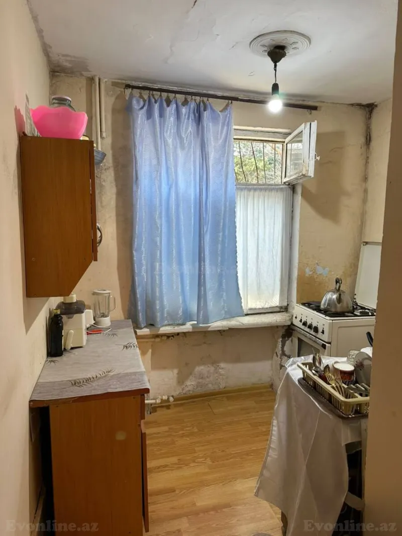 Satılır 6 otaqlı Mənzil Köhnə tikili 150 m² İnşaatçılar m. - şəkil 11